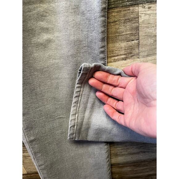 Old Navy Women's Boyfriend Straight Jeans Gray Medium Wash Size 4 - Picture 2 of 14